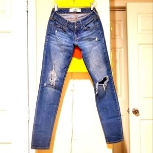 Hollister | Skinny Distressed Jean